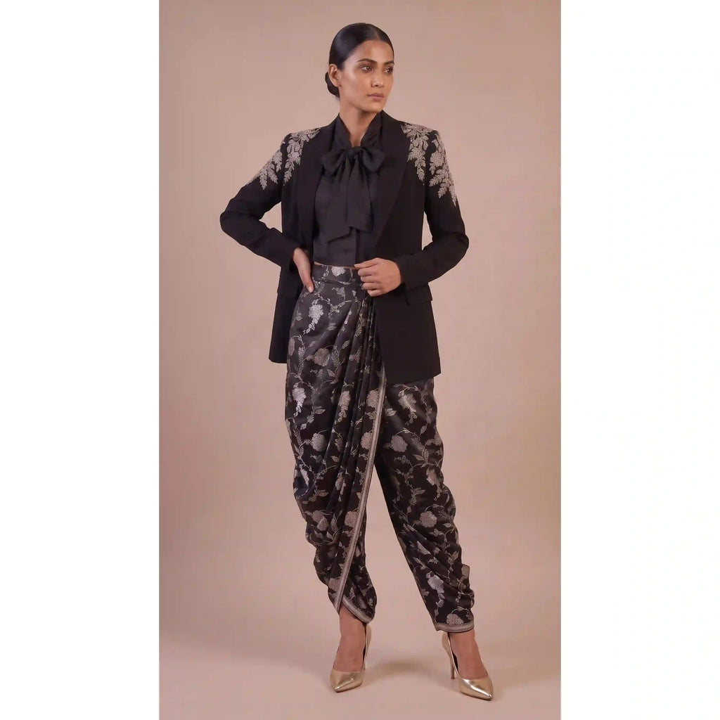 RAATRANI - Jacket-Blouse Banarasi Dhoti Set