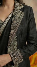 ADHIRATRI - Blouse, Saree and Blazer Set