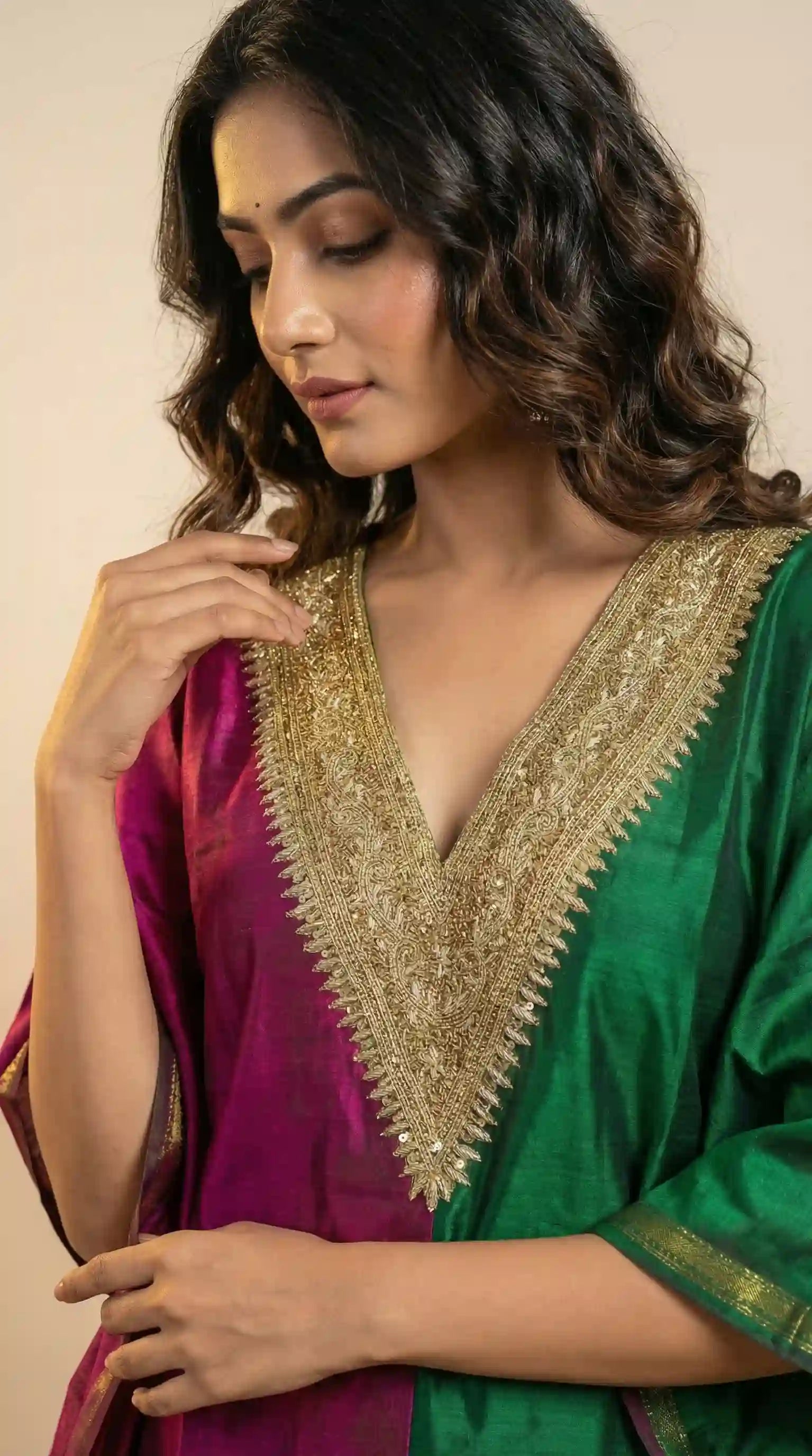 KAAJ - Kaftan-Dhoti Set