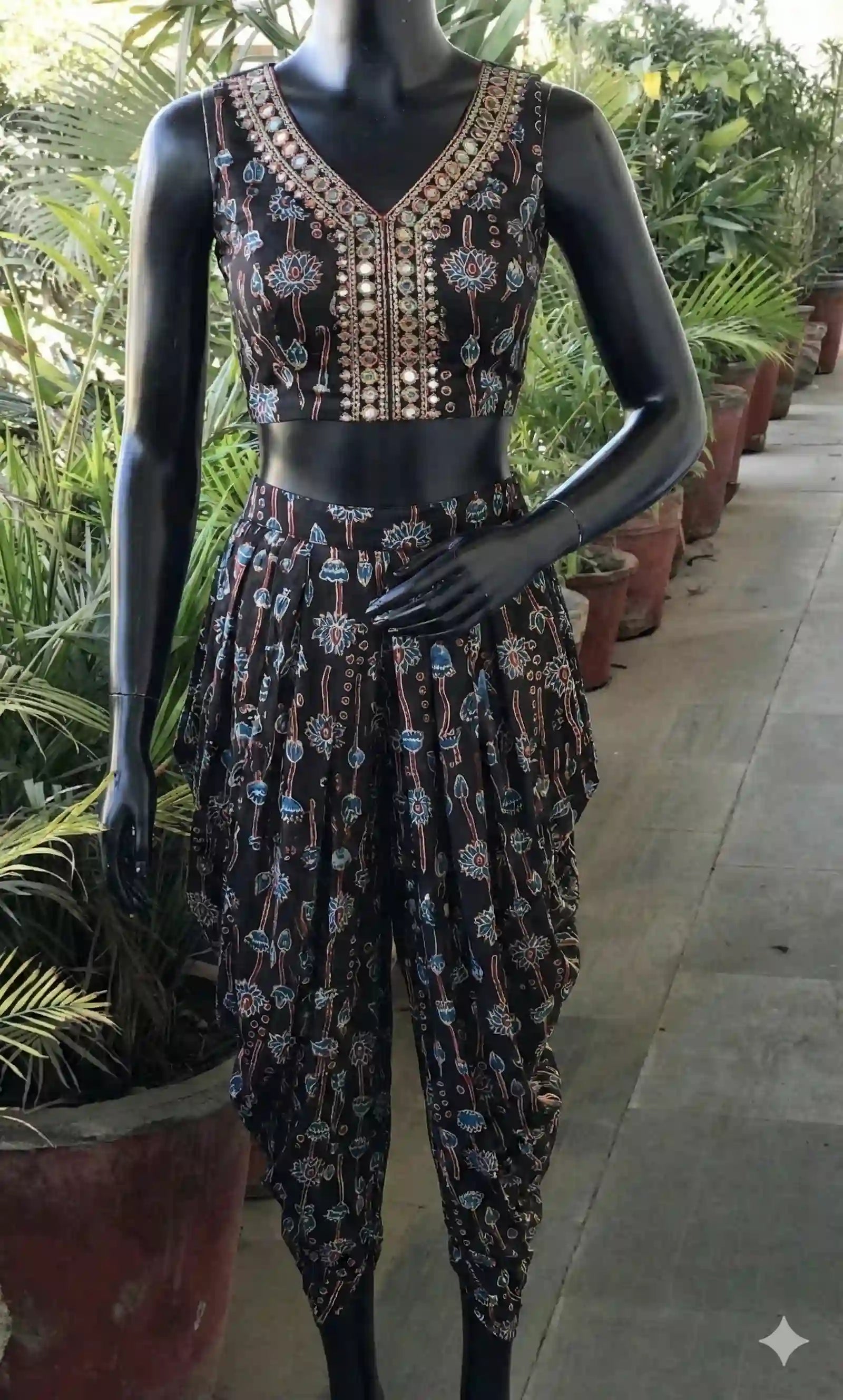 KALA - Blouse-Dhoti Pant Set