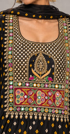 Detailed neckline mirrorwork, metallic lattice and floral hand embroidery — thumbnail 2