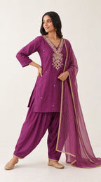 Arghavan magenta purple Zardosi Maheshwari silk Farshi salwar set with tissue zari-striped dupatta, three-quarter view — thumbnail 2