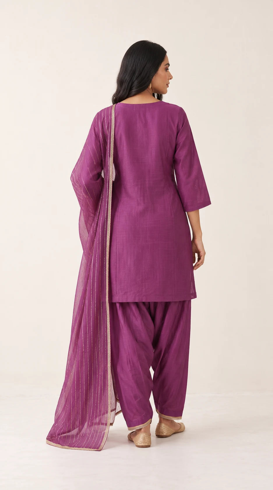 Sumbul orchid mauve Zardosi Maheshwari silk Farshi salwar set with tissue zari-striped dupatta, back view